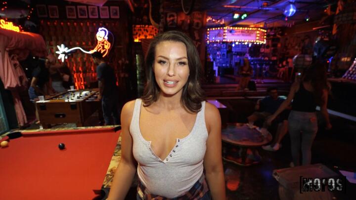 Mofos - Slay Savage and Victor Ray - The Brunette Banged in the Bar