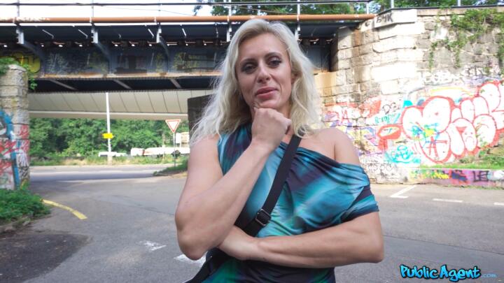 PublicAgent - Brittany Bardot - Blonde MILF Fucked in Public