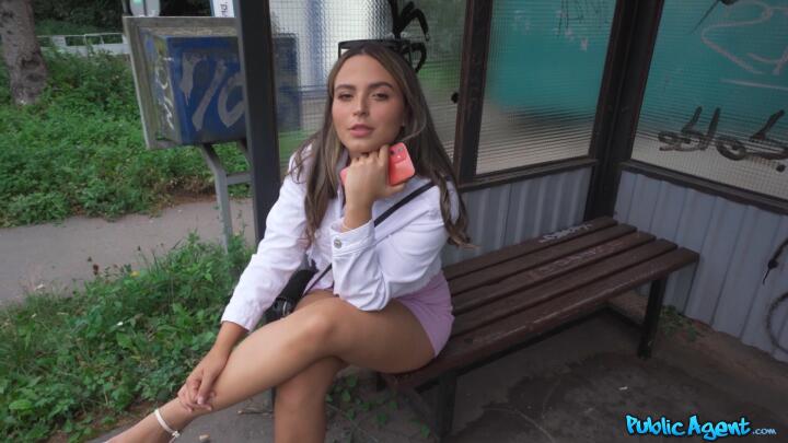 PublicAgent - Ariana Van X - Latina Tries Czech Sausage