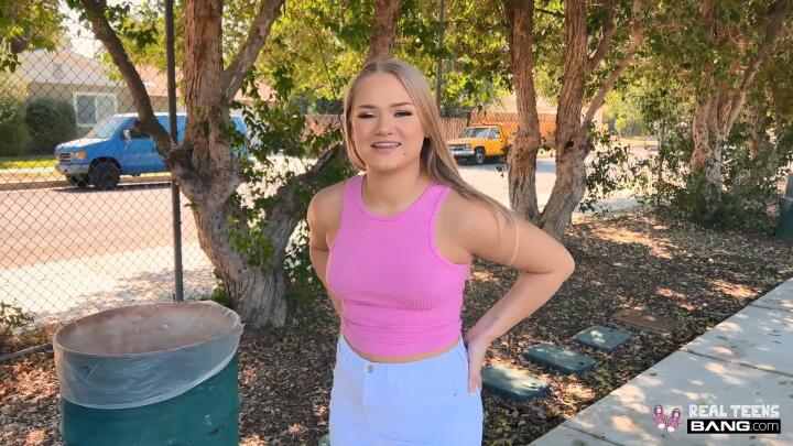 Bang! RealTeens - Harley King Is An Innocent Teen Blonde Who Fucks Like An All-Star