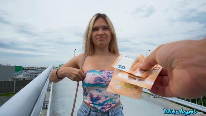 PublicAgent - Irina Cage - The Flasher on the Bridge