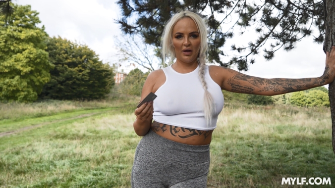 ShagStreet - Louise Lee - A Treat for a Treat