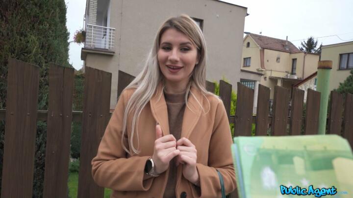 PublicAgent - Marsianna Amoon and Martin Gun - Yes I Will Fuck For Cash