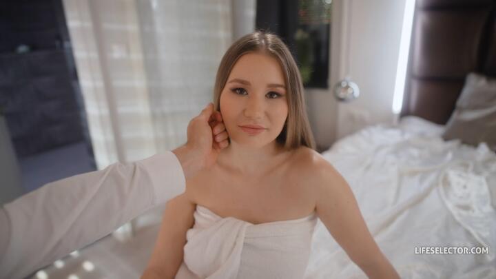 LifeSelector - Amalia Davis - My Hot Wife