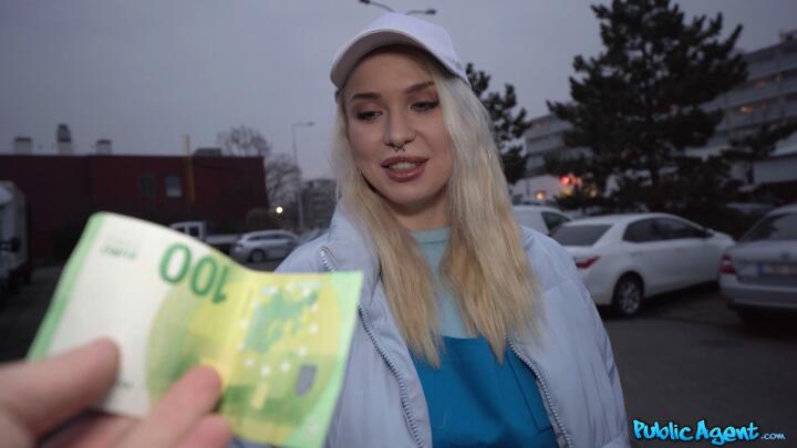 PublicAgent - Vera Jarw and Martin Gun - Is This Your Creamy Pizza?