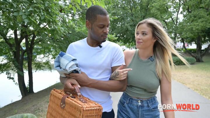 PornWorld - Ria Sunn, Darrel Deeps and Jesus Reyes - Rampant Ria Sunn Gets Picked Up In The Park For BBC DP Threesome