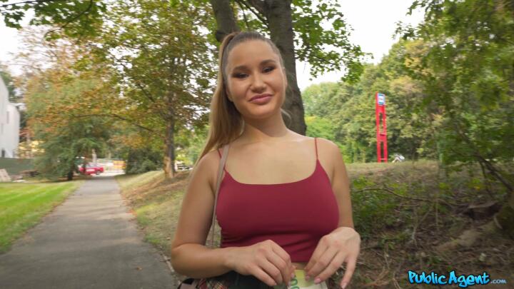 PublicAgent - Amalia Davis and Martin Gun - Cute girl doesnt wear panties