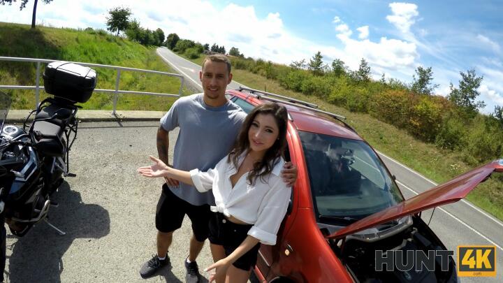 Hunt4K - Helina Dream and George Uhl - Easy Cock Rider