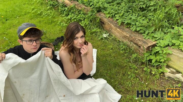 Hunt4K - Maya and George Uhl - Real Juicy Pussy Hunting