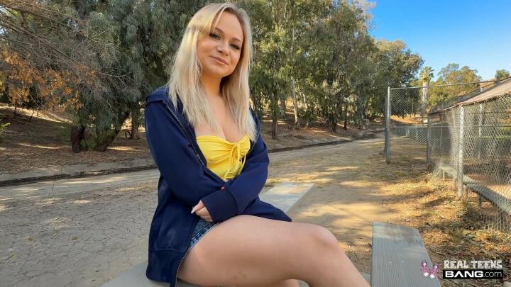 Bang! RealTeens - Rylee Blake and Alex Jett - Rylee Blake Gets Her Meaty Pussy Pounded
