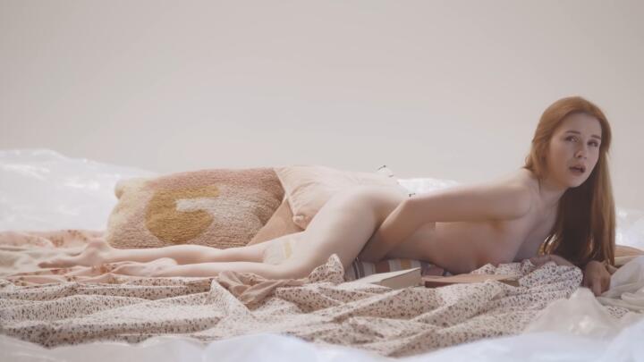 FrolicMe - Kiara Love - Dream Play