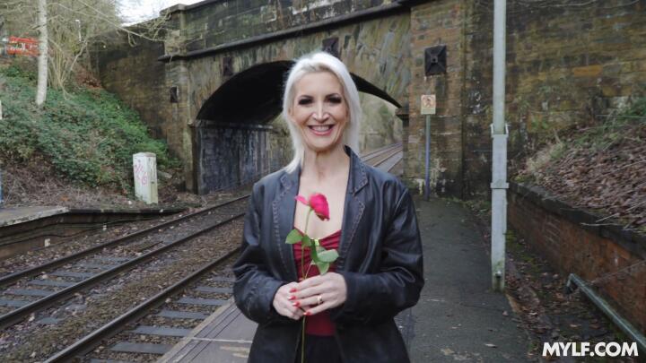 ShagStreet - Serenexx - He Gives Her His Credit Card; She Gives Him Her Body