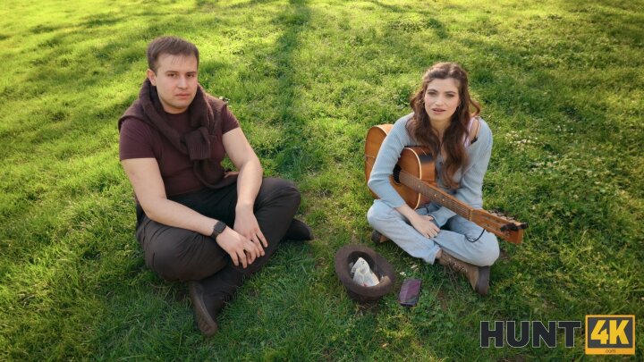 Hunt4K - Nicole Rae and Charlie Dean - Strung Along