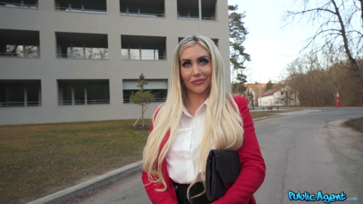 PublicAgent - Carla Boom and Martin Gun - I need more money baby!