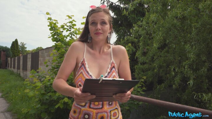 PublicAgent - Riddy and Martin Gun - Hairy pussy eco-girl saves ocean