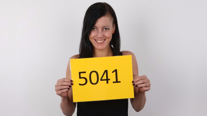 Czech Casting - Lucie 5041