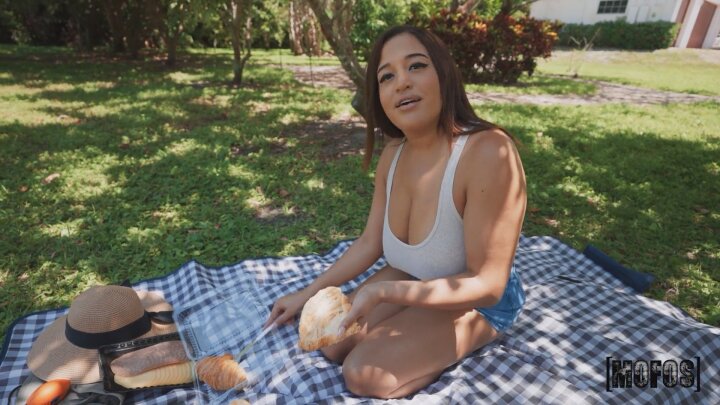 LetsPostIt - Funsized Megan, Kevelyn and Lucas Frost - A Fuck In The Park