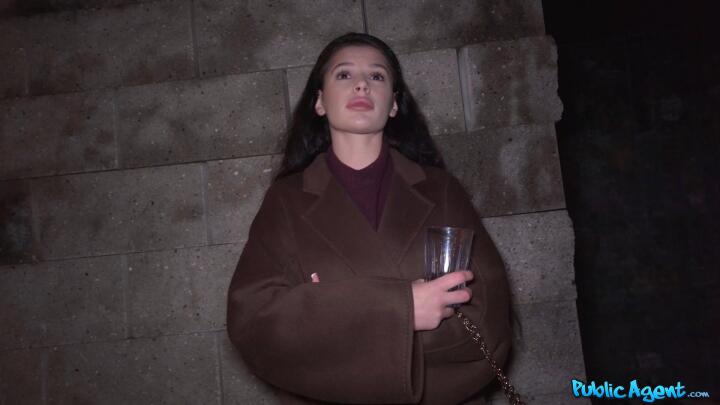 PublicAgent - Asandra Dewy and Martin Gun - The Lonely Party Girl