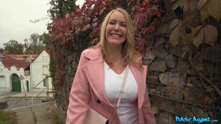 PublicAgent - Mackenzie Page and Martin Gun - Fucking Gregg's Mom