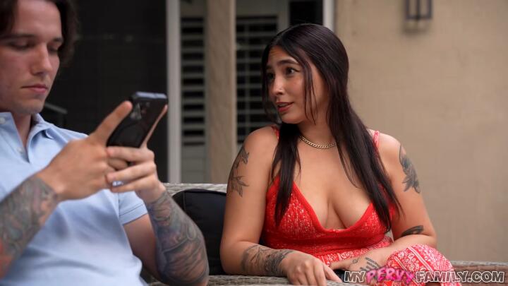 MyPervyFamily - Ana Khalifa and Logan Loads - Sex Account, Stepsis & Me!