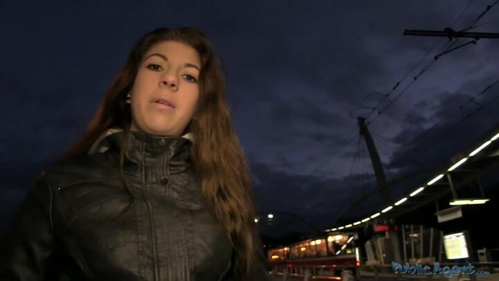 PublicAgent - Elis - E179