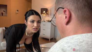 MomXXX - Ania Kinski - Milf Sex Goddess's squirting orgasm
